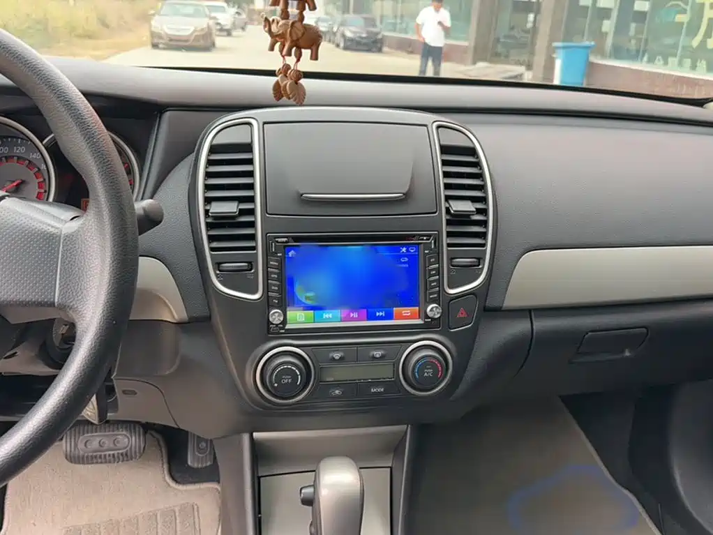 Nissan Sylphy — миниатюра 6