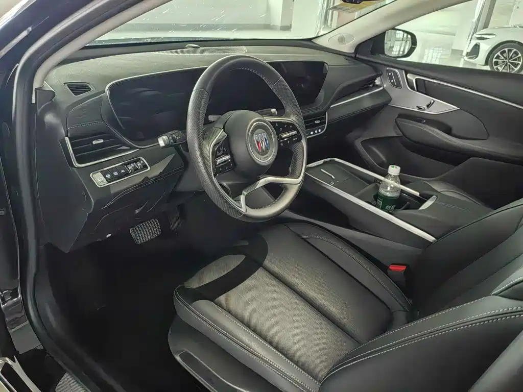 Buick LaCrosse — миниатюра 7