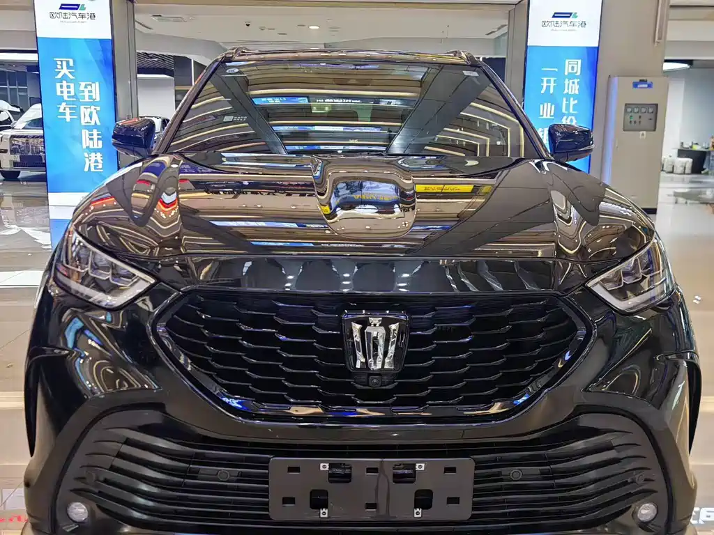 Toyota Crown Kluger — миниатюра 6