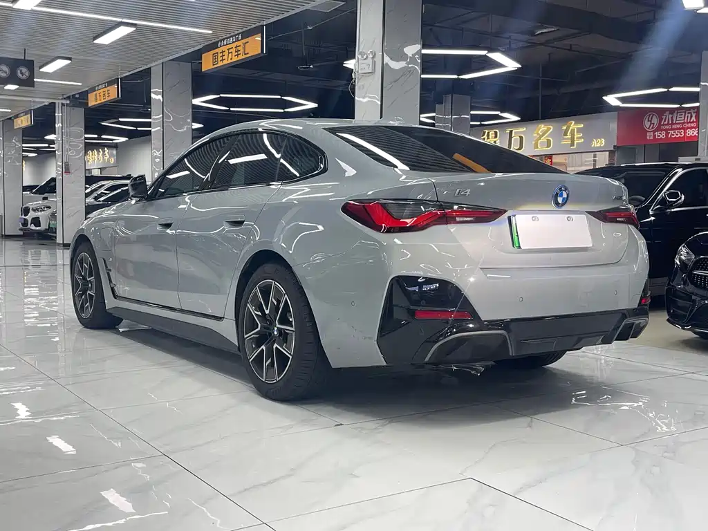 BMW i4 2025 eDrive40