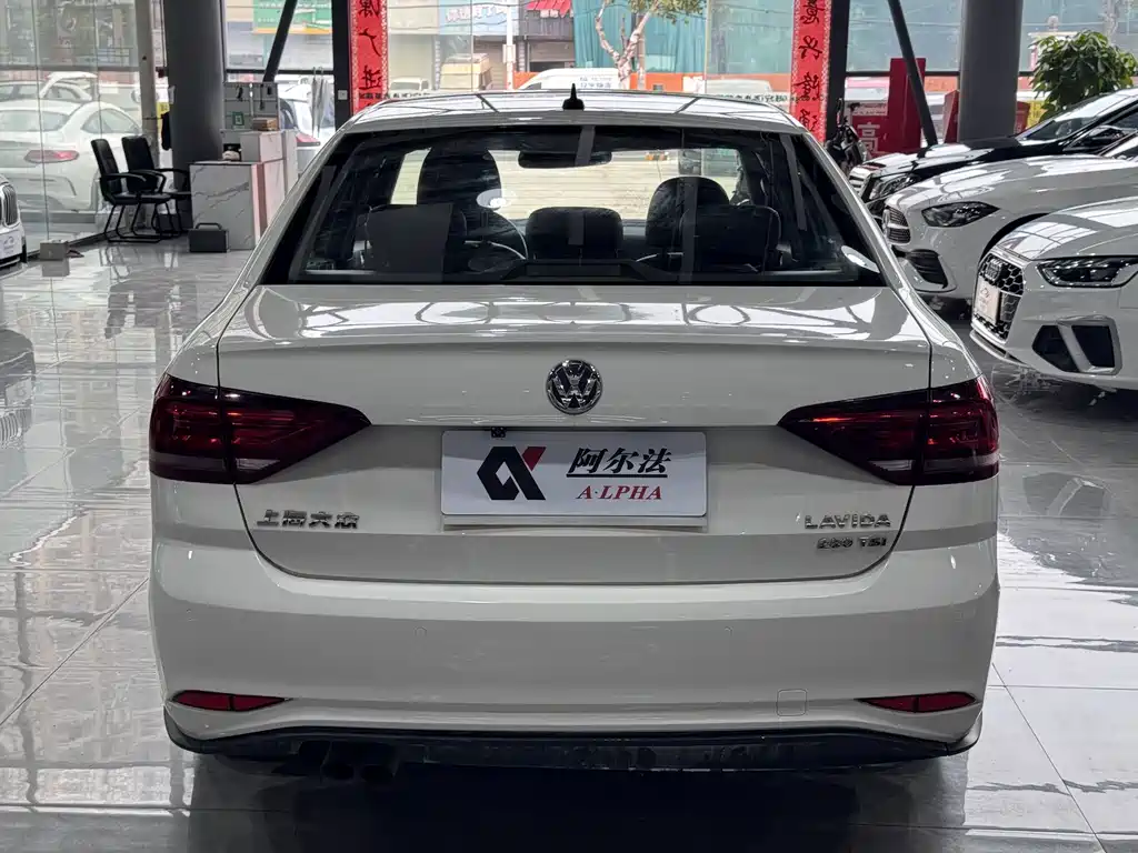 Volkswagen Lavida — миниатюра 5