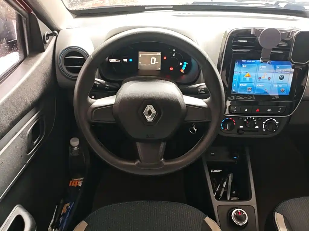 Renault City K-ZE — миниатюра 11