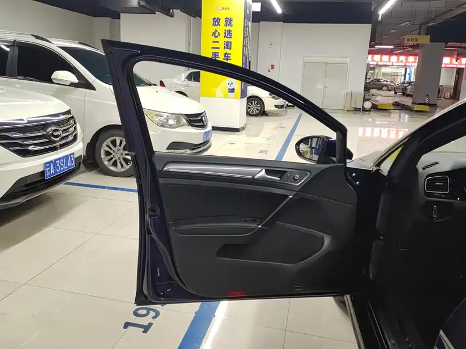 Volkswagen Golf — миниатюра 7