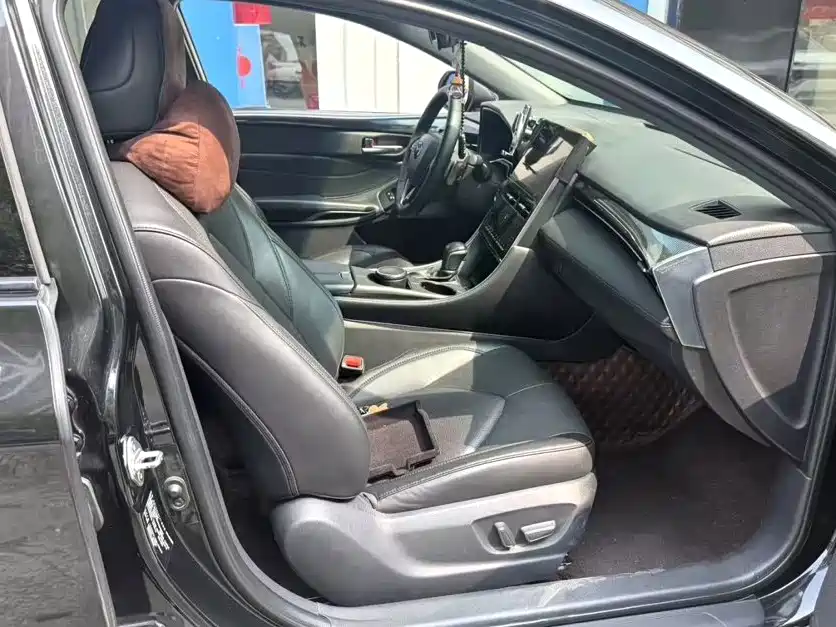 Toyota Avalon — миниатюра 5