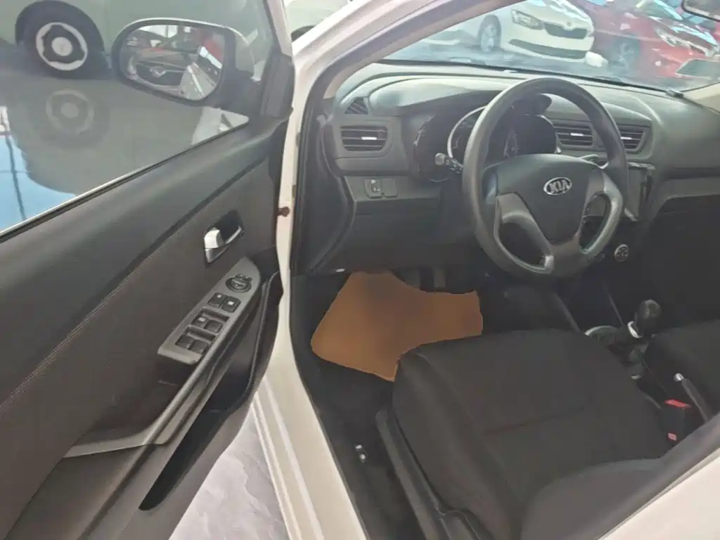 Kia K2 — миниатюра 16