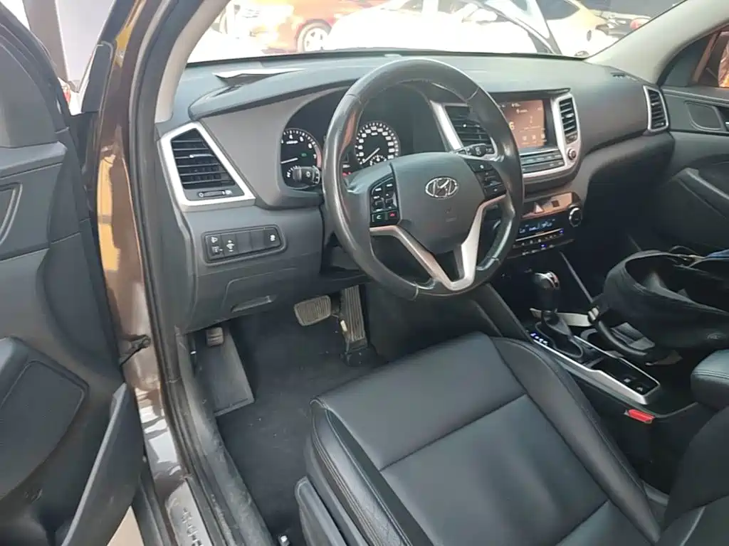 Hyundai Tucson — миниатюра 10