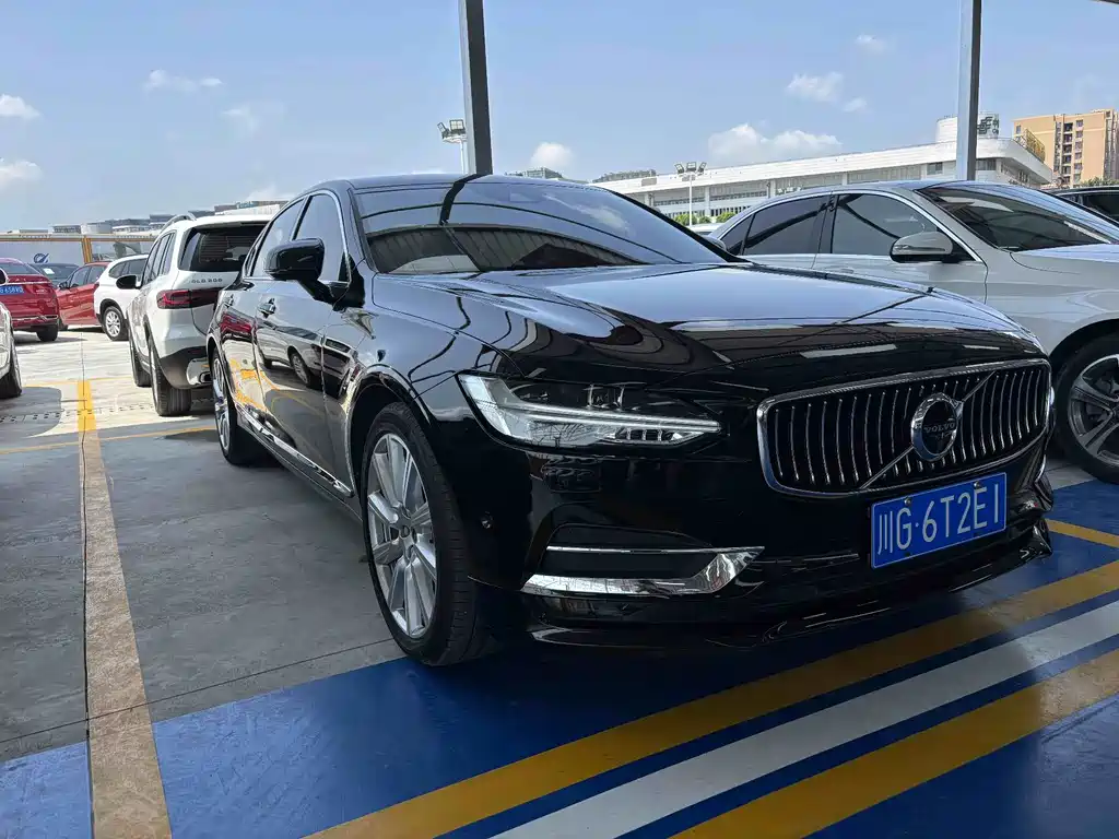 Volvo S90 — миниатюра 3