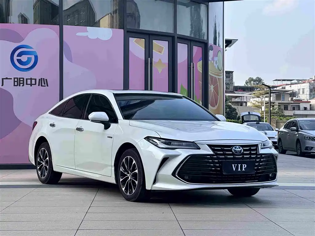 Toyota Avalon — миниатюра 3