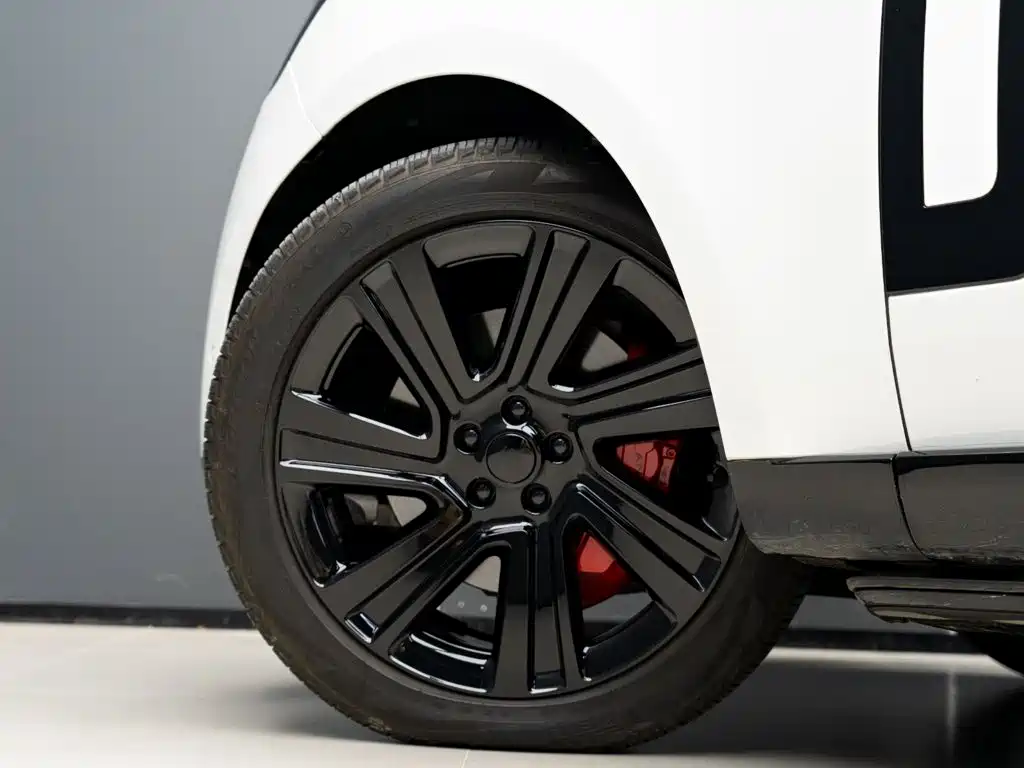 Land Rover Range Rover — миниатюра 6