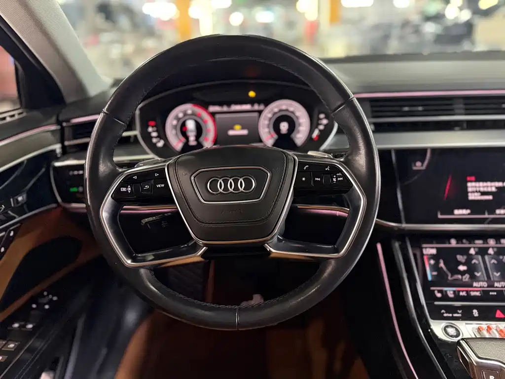 Audi A8 — миниатюра 5