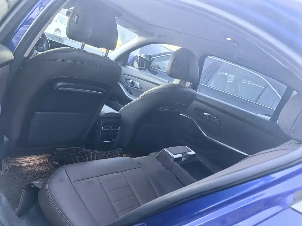 BMW 3 Series — миниатюра 5