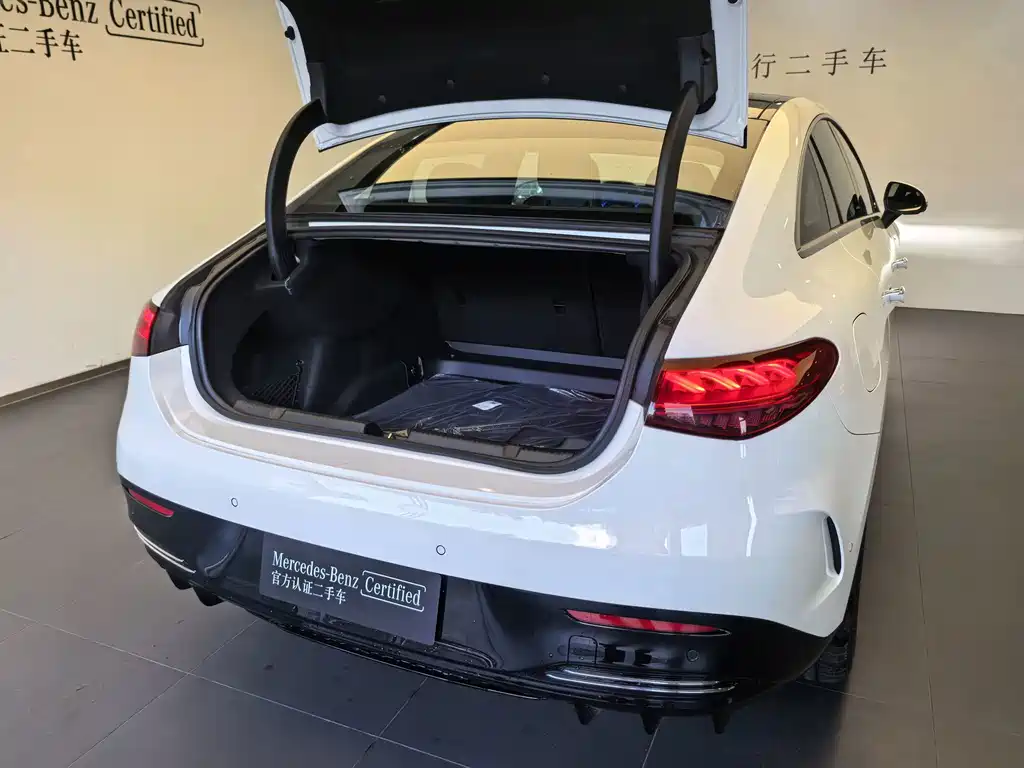 Mercedes-Benz EQE — миниатюра 9