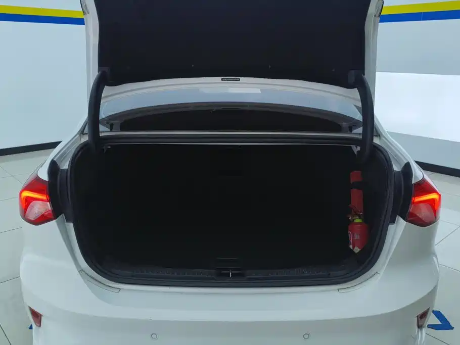 Ford Focus — миниатюра 4