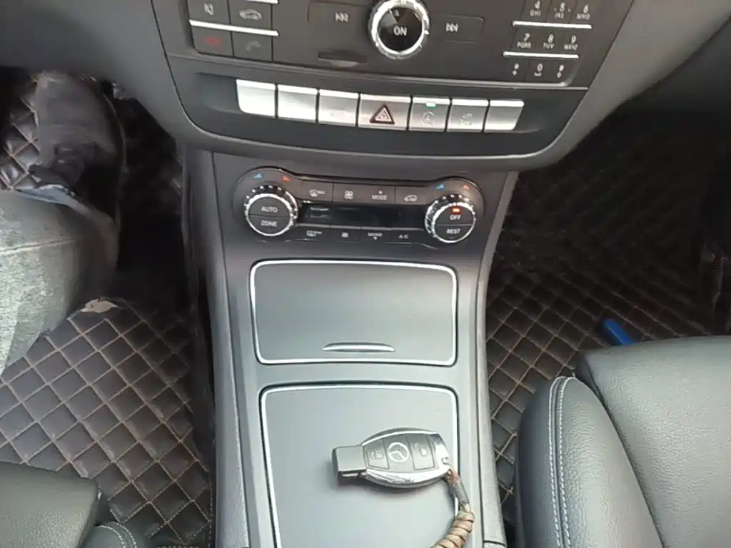Mercedes-Benz B-Class — миниатюра 14