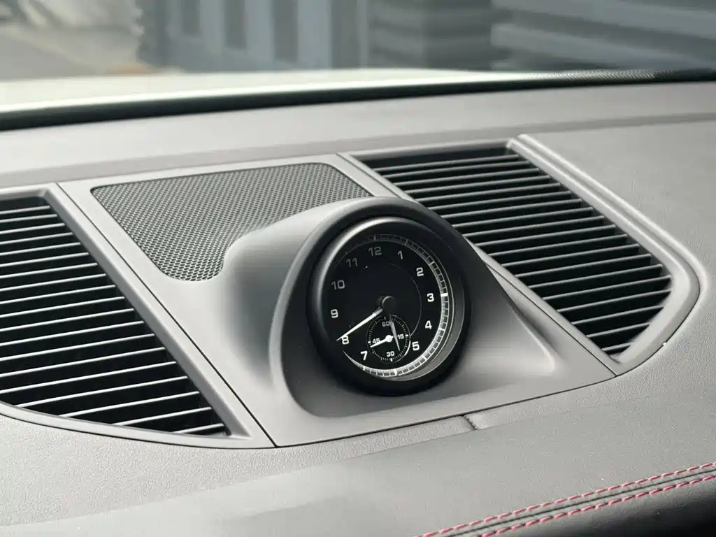 Porsche Macan — миниатюра 17