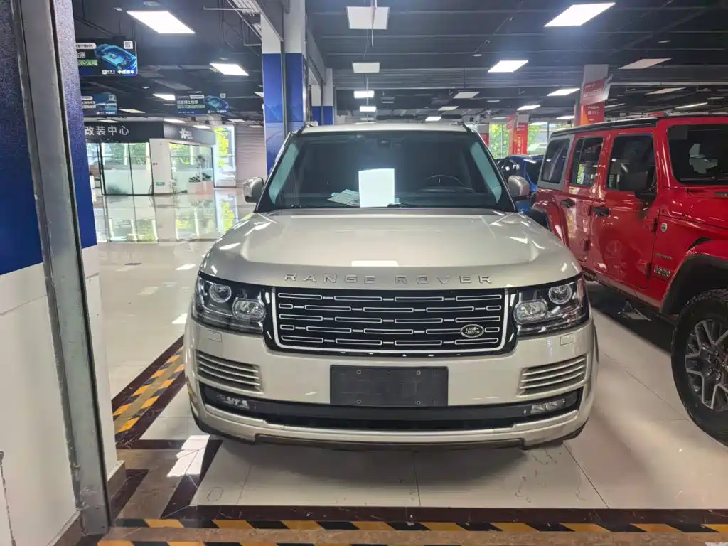 Land Rover Range Rover — миниатюра 2