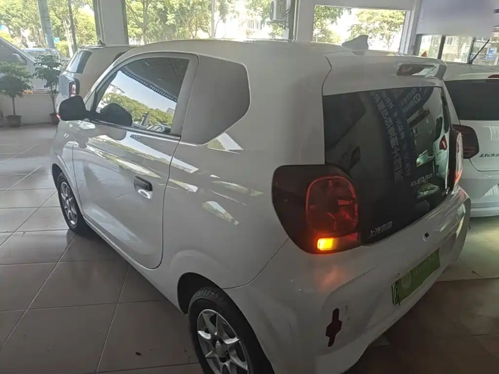 Roewe Clever — миниатюра 5