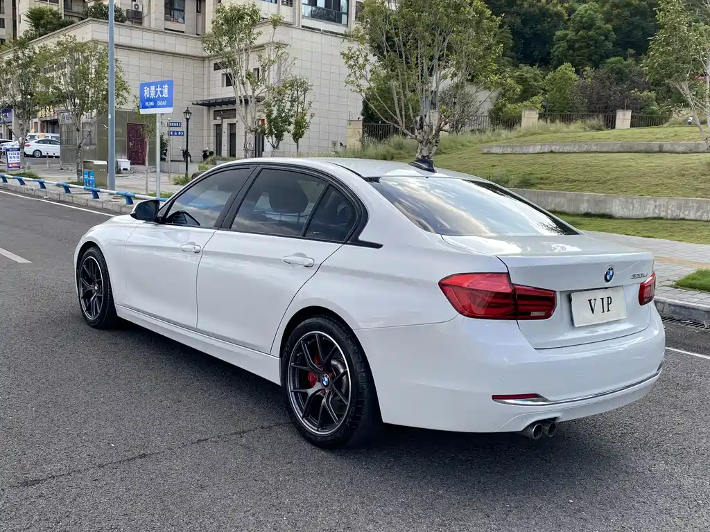 BMW 3 Series — миниатюра 5
