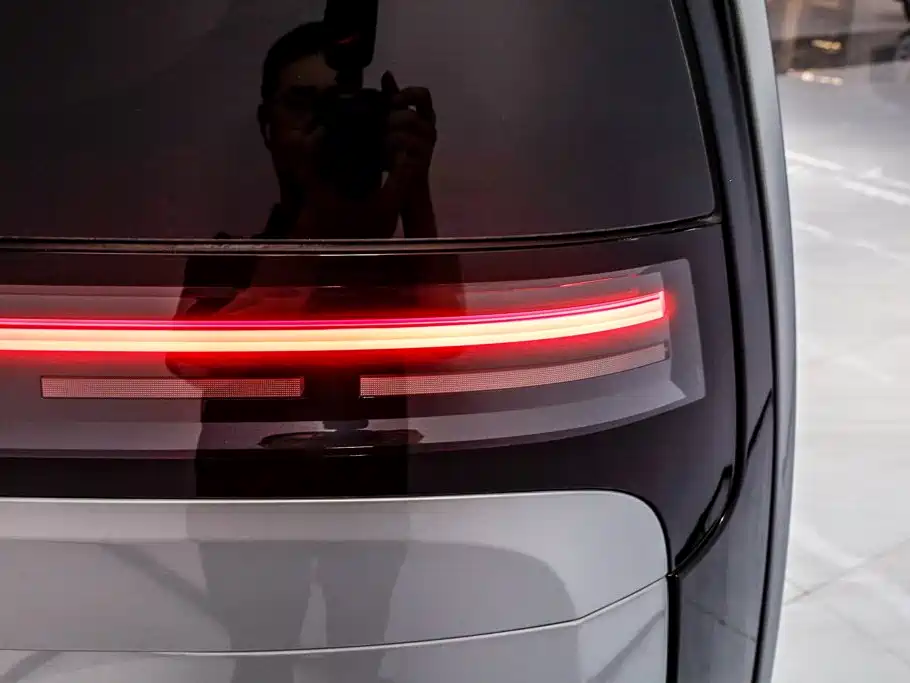 Li Auto Li MEGA — миниатюра 30