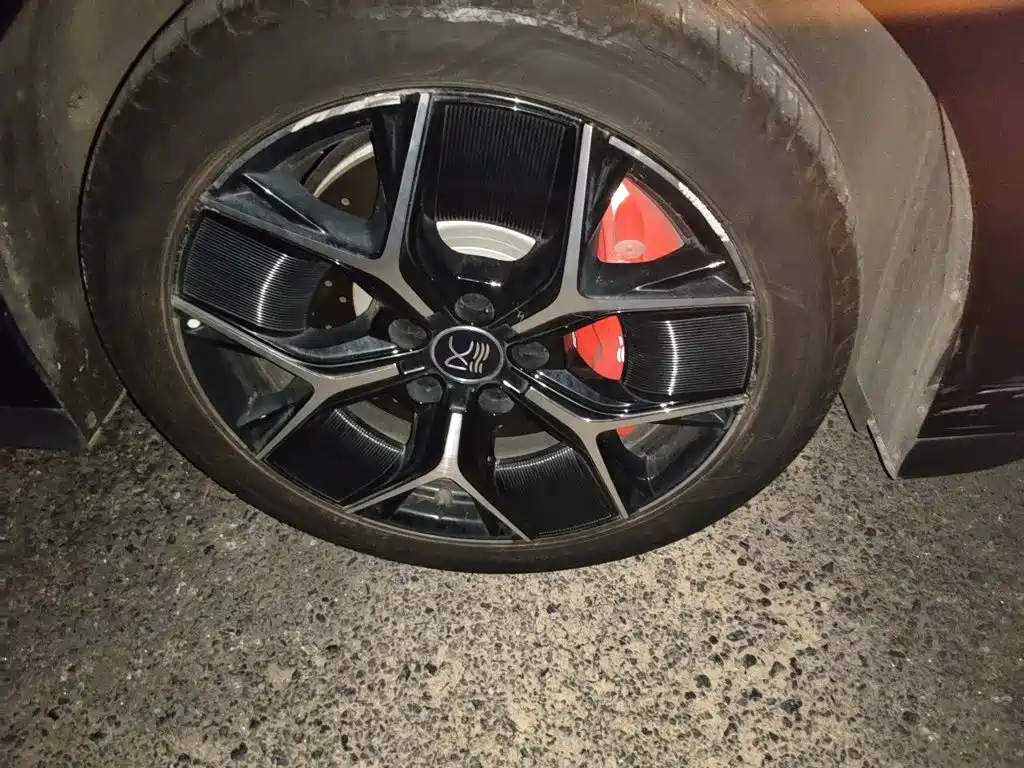 BYD Han — миниатюра 8