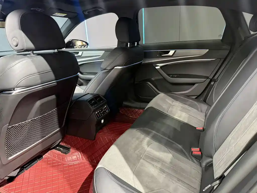 Audi A6L — миниатюра 9