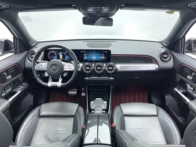 Mercedes-Benz GLB AMG — миниатюра 8