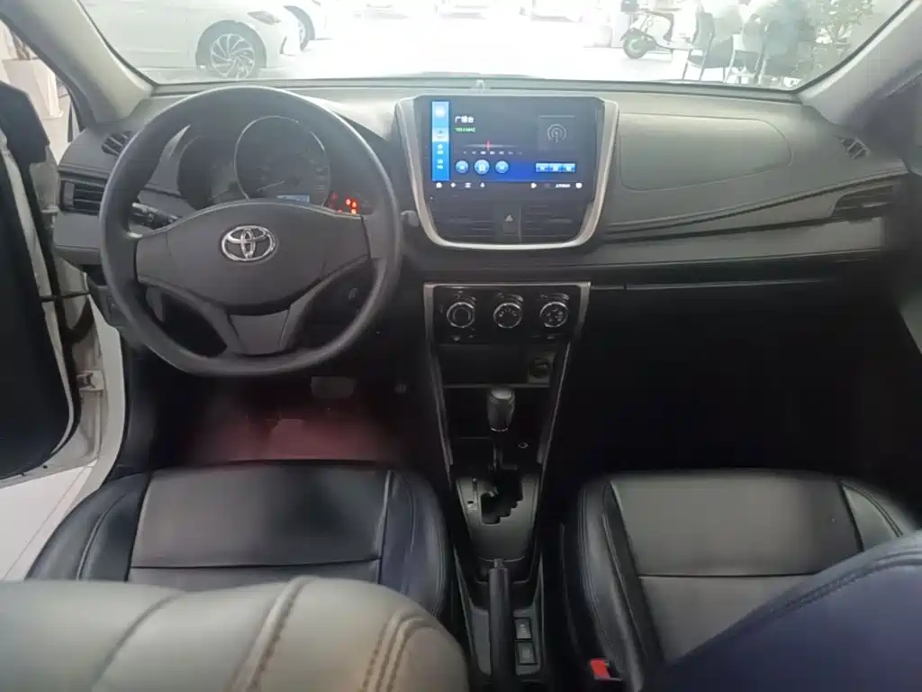 Toyota Vios FS — миниатюра 10
