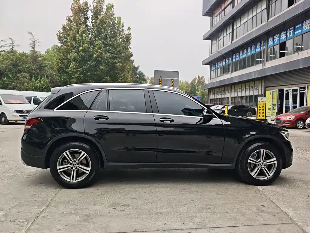 Mercedes-Benz GLC — миниатюра 6