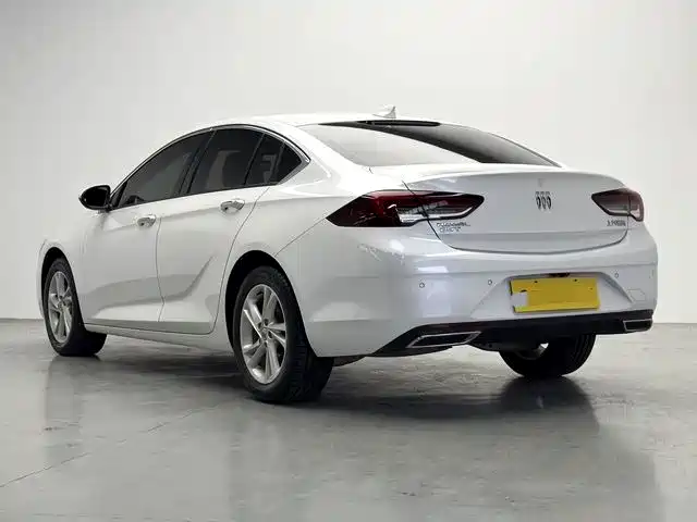 Buick Regal — миниатюра 7