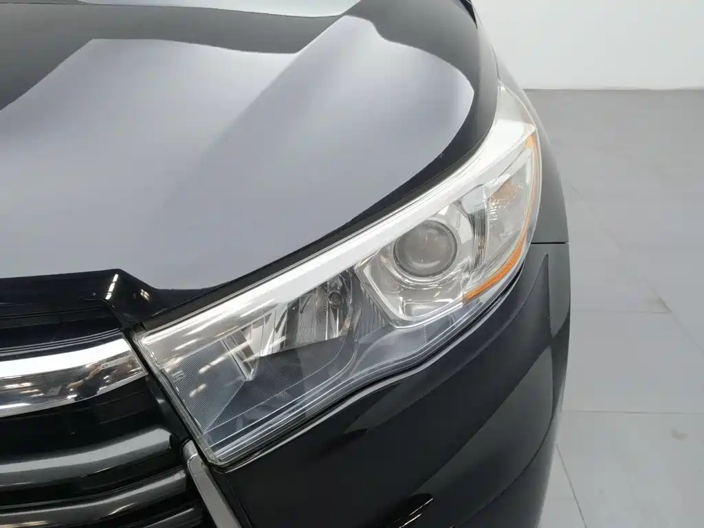 Toyota Highlander — миниатюра 7