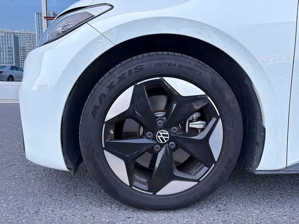 Volkswagen ID.3 — миниатюра 5