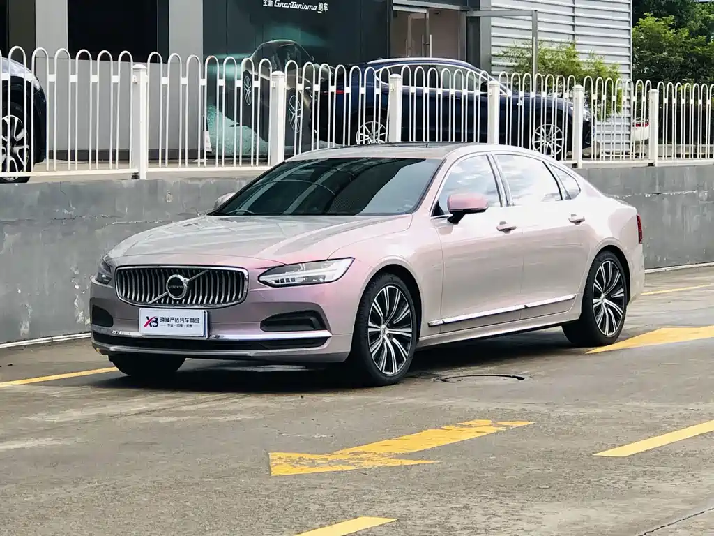 Volvo S90
