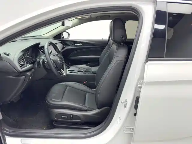 Buick Regal — миниатюра 5