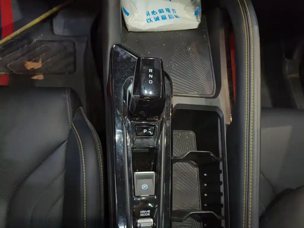 Geely Binyue — миниатюра 14