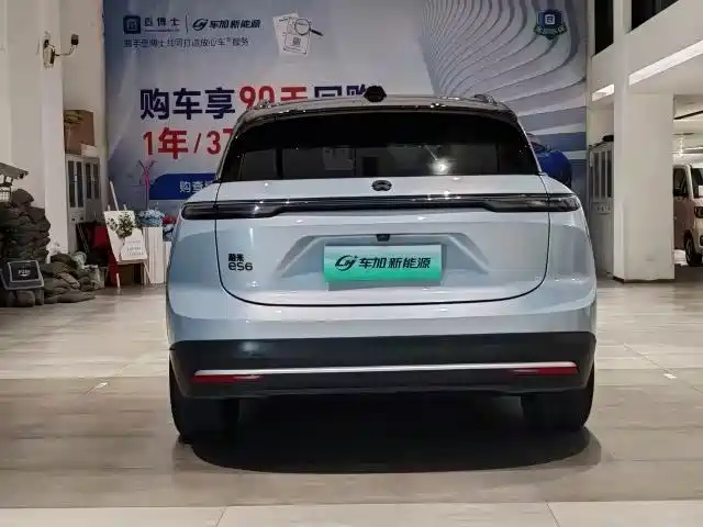 NIO ES6 — миниатюра 5