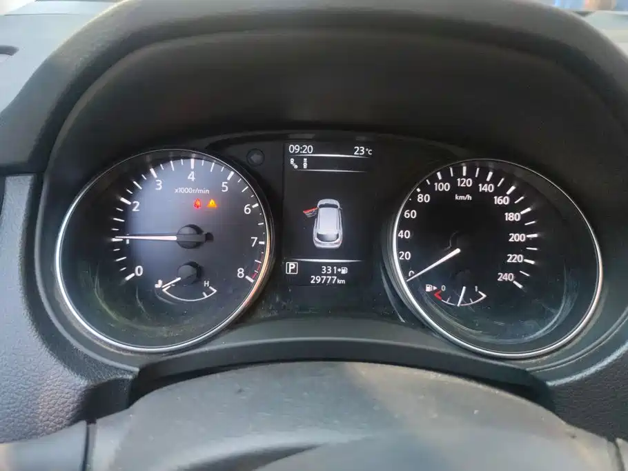 Nissan Qashqai — миниатюра 14