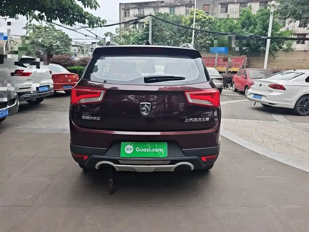 Baojun 560 2015 1.8L MT Luxury