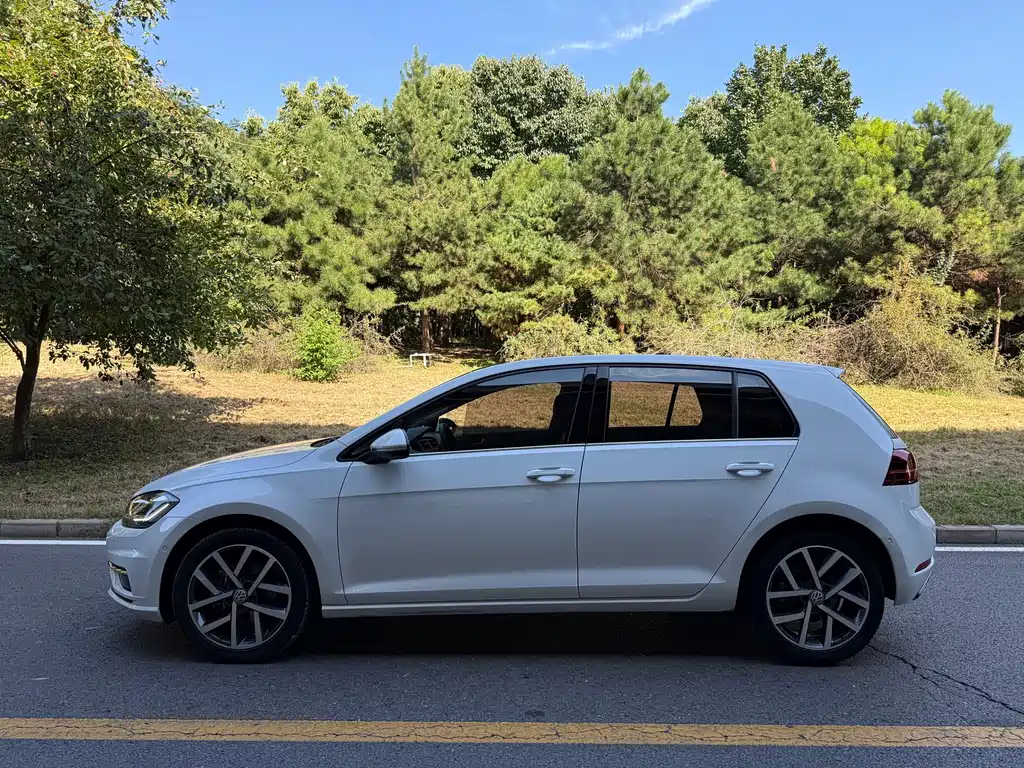 Volkswagen Golf — миниатюра 3