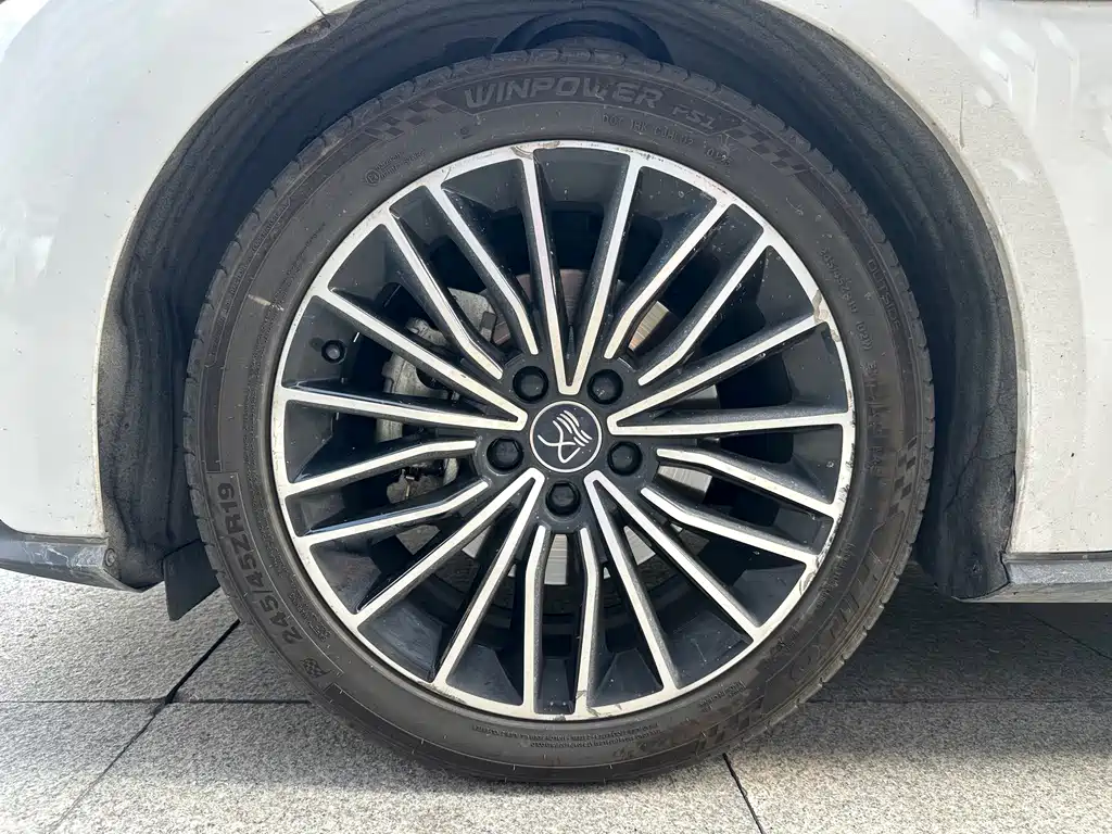 BYD Han — миниатюра 26