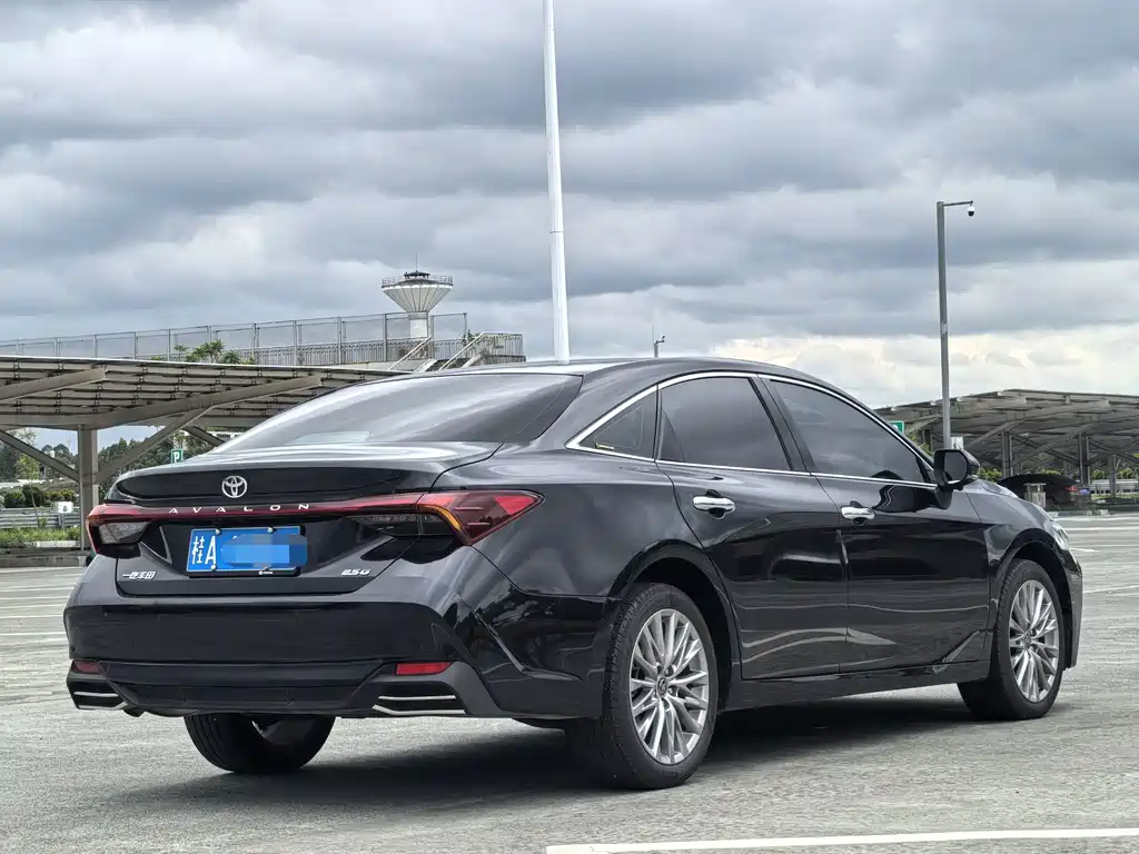 Toyota Avalon — миниатюра 7
