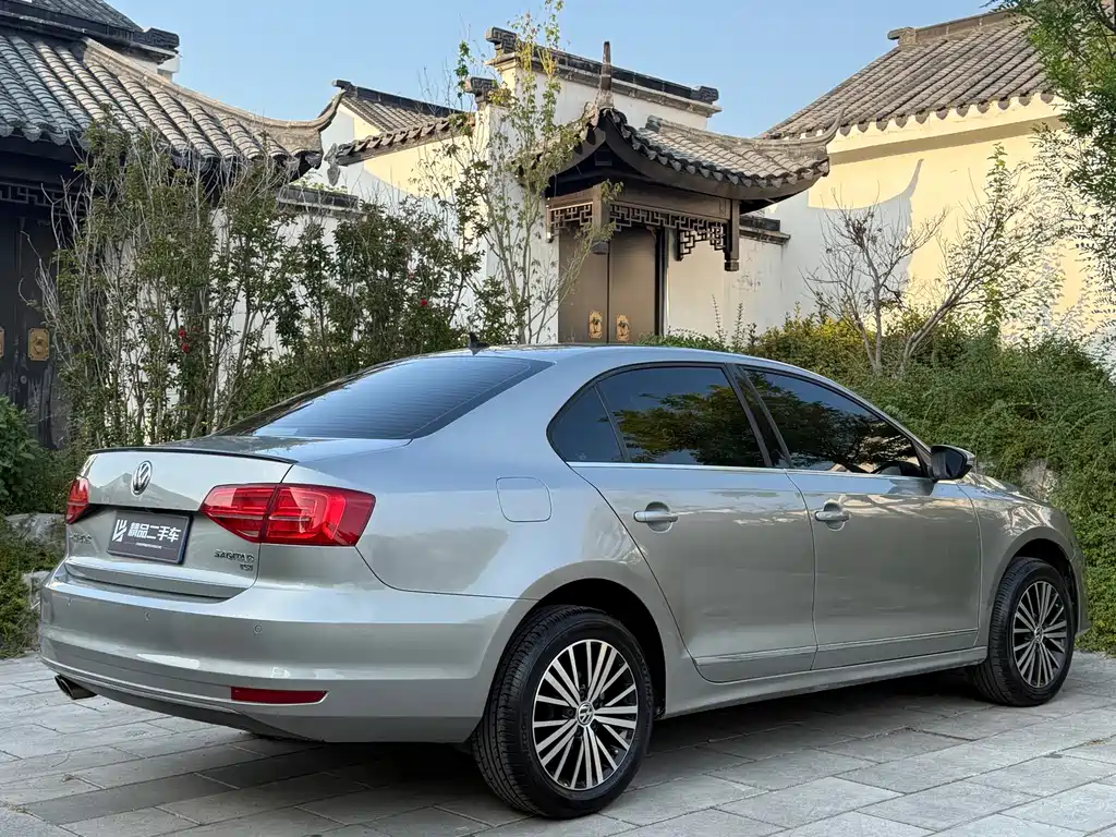 Volkswagen Sagitar — миниатюра 9