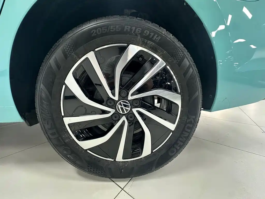 Volkswagen Lavida — миниатюра 8
