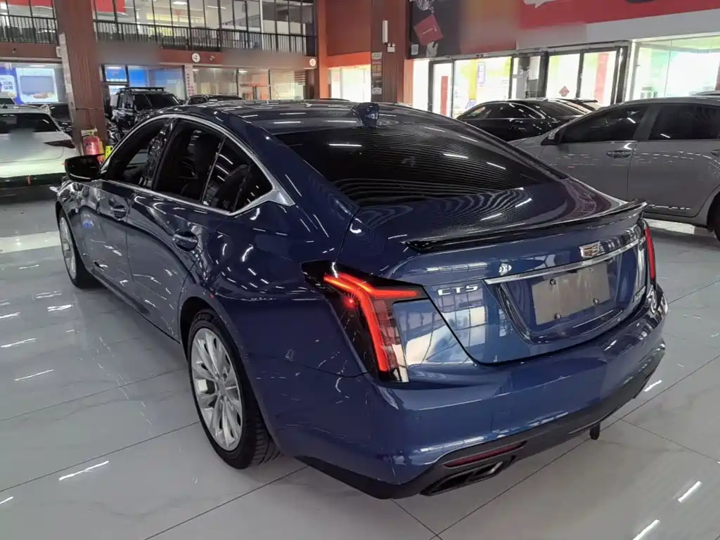 Cadillac CT5 — миниатюра 5
