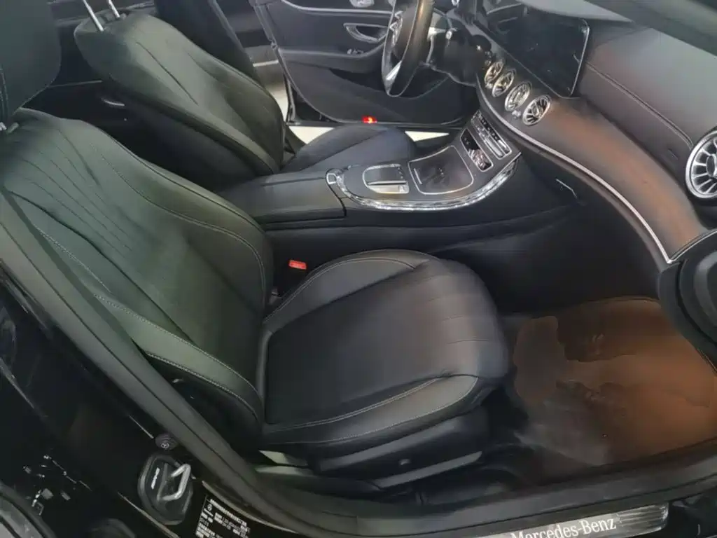 Mercedes-Benz E-Class (Import) — миниатюра 25