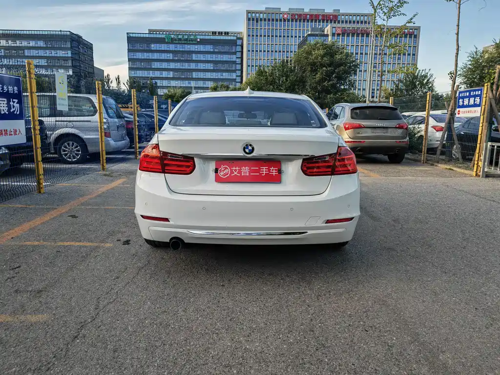 BMW 3 Series — миниатюра 12