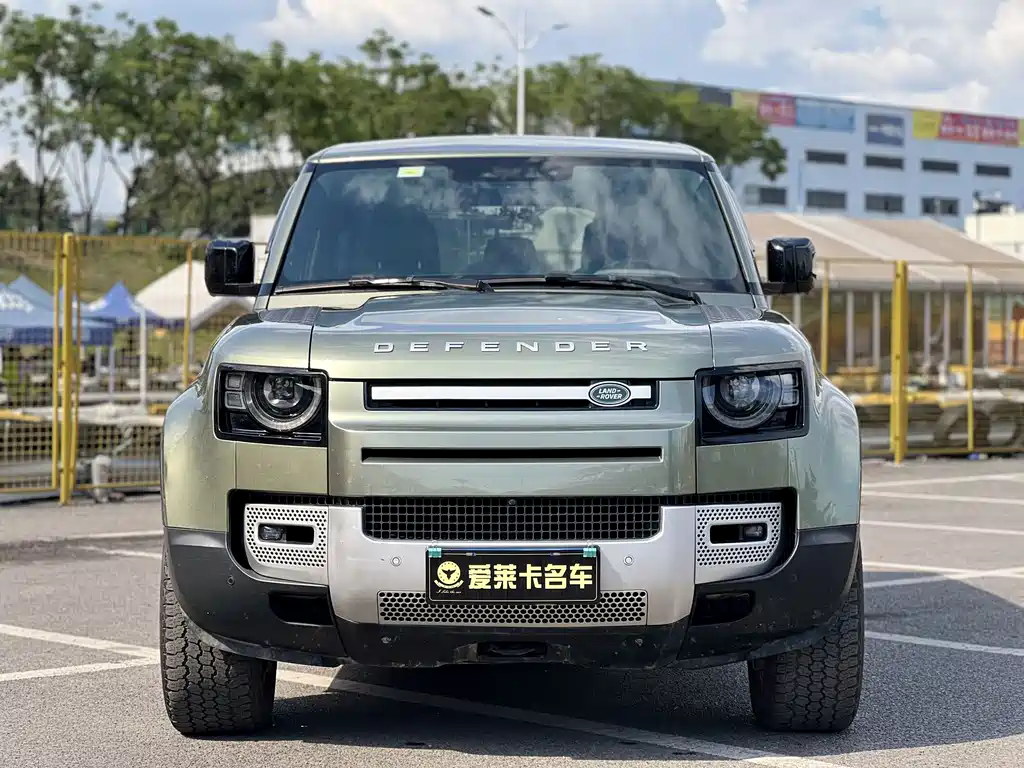 Land Rover Defender — миниатюра 3