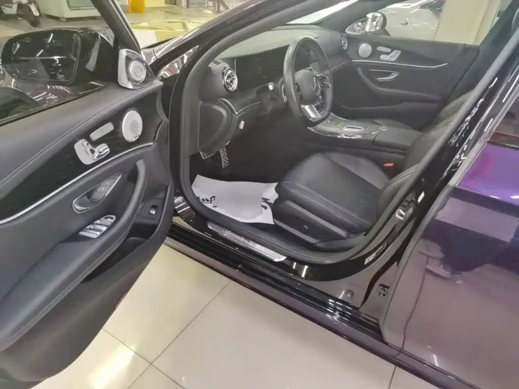 Mercedes-Benz E-Class (Import) — миниатюра 16