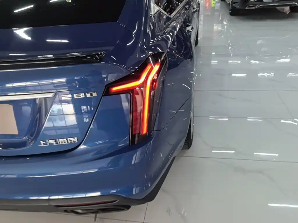 Cadillac CT5 — миниатюра 8