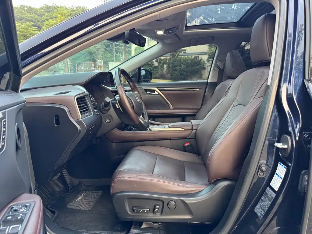 Lexus RX — миниатюра 9