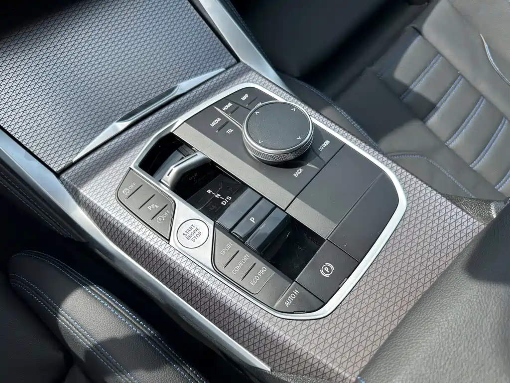 BMW M240i — миниатюра 15